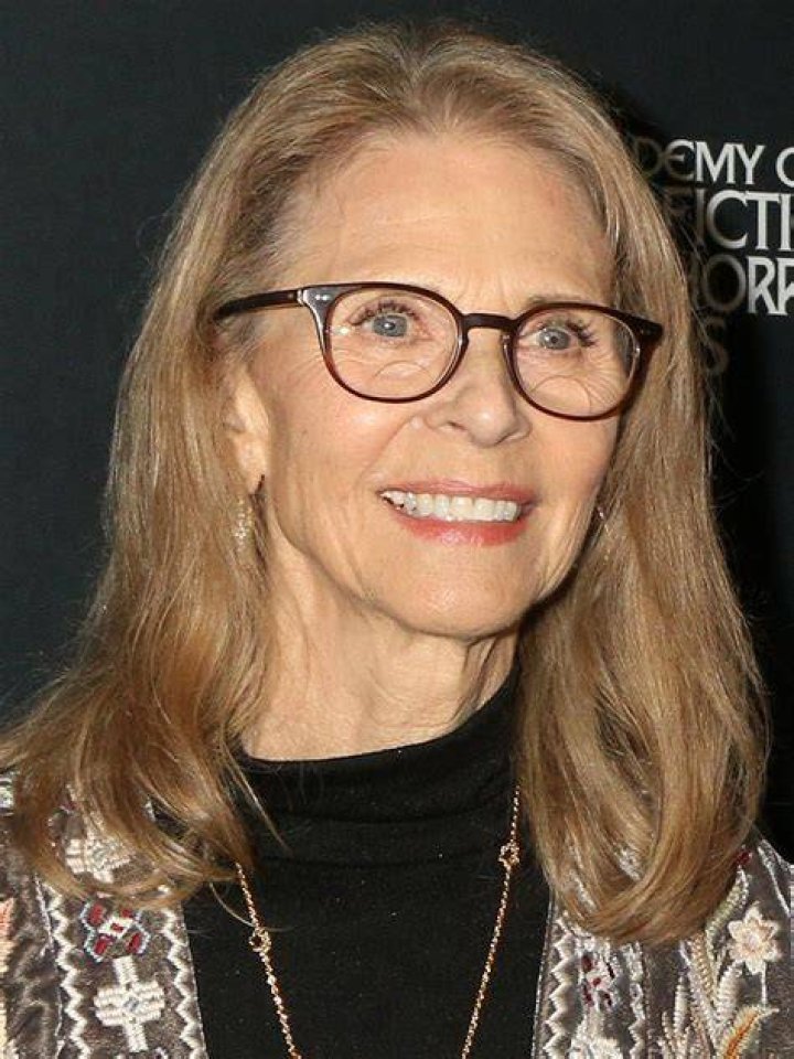Lindsay Wagner Talks the Impact Bionic Woman Made on Media