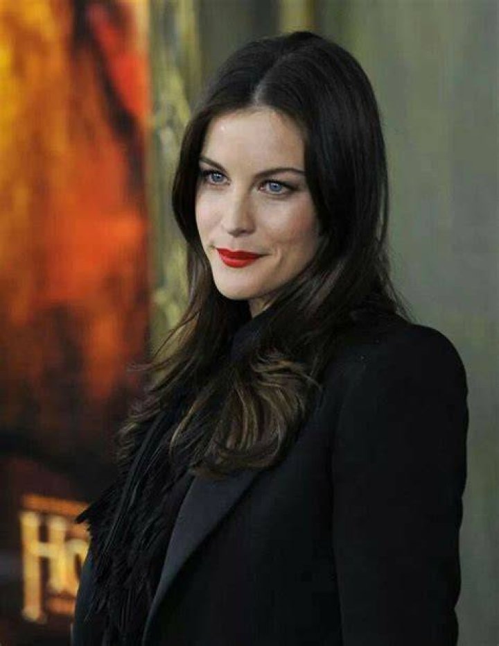 Liv Taylor Donne, Capelli colorati, Capelli