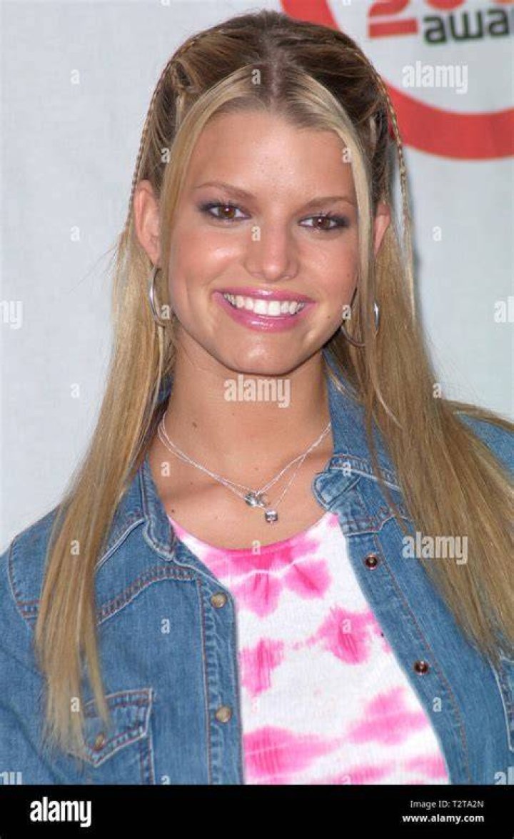LOS ANGELES, CA. April 14, 2002 AEROSMITH lead singer STEVE TYLER at