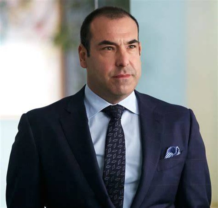 Louis Litt Wife On Suits Wydział