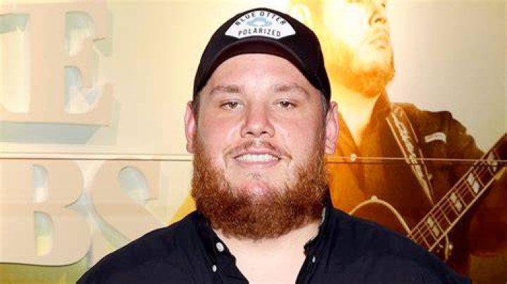 Luke Combs Shares 'What You See Is What You Get' Album Title, Art