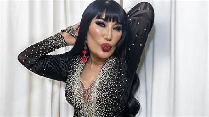 Lyn May asegura que todas las famosas de M&eacute;xico han tenido amor&iacute;os con