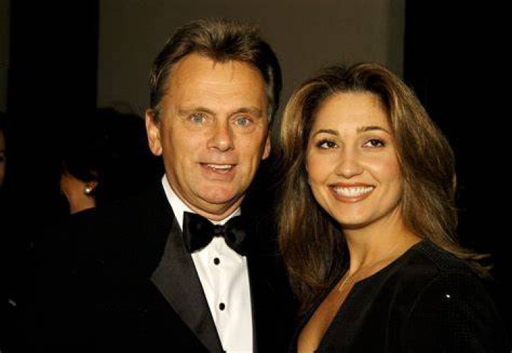 Meet Pat Sajak&rsquo;s Wife Lesly Brown, And Their Relationship Info!