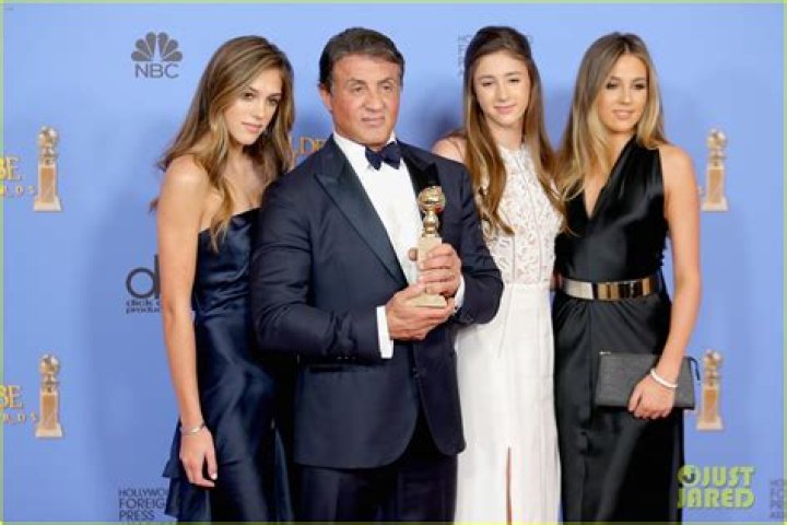 Miss Golden Globes 2017 Sylvester Stallone and His Daughters Arrive on