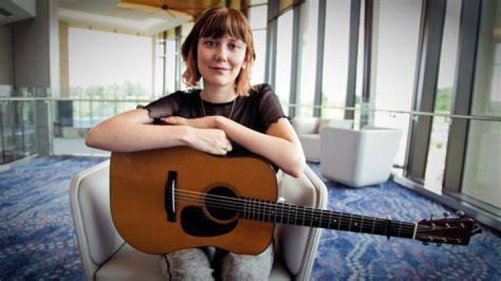 Molly Tuttle Is a Top Bluegrass Guitarist. She&rsquo;s Also a Lot More. The