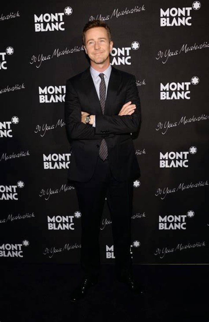 Montblanc Celebrates 90 Years of the Meisterstuck Fountain Pen Robin