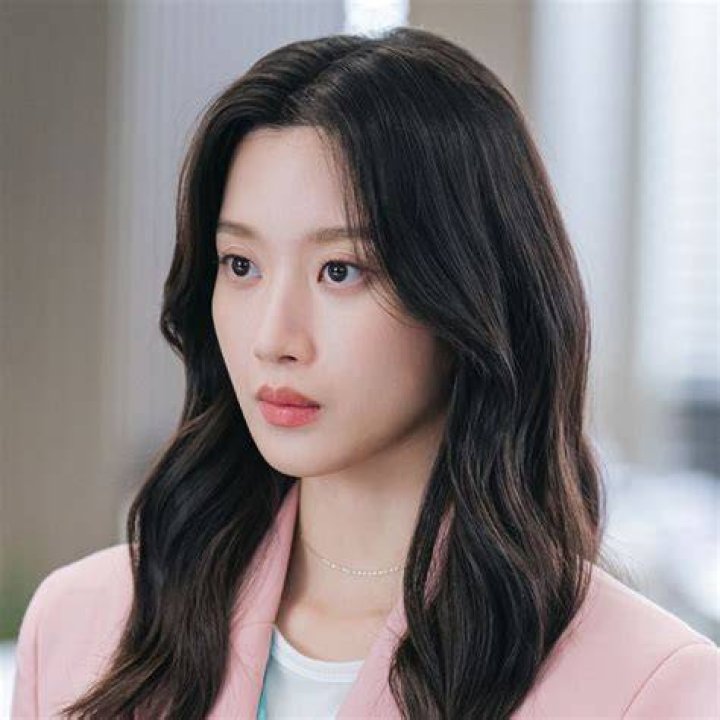 Moon Ga Young And ASTRO&rsquo;s Cha Eun Woo Share A HeartFluttering Reunion