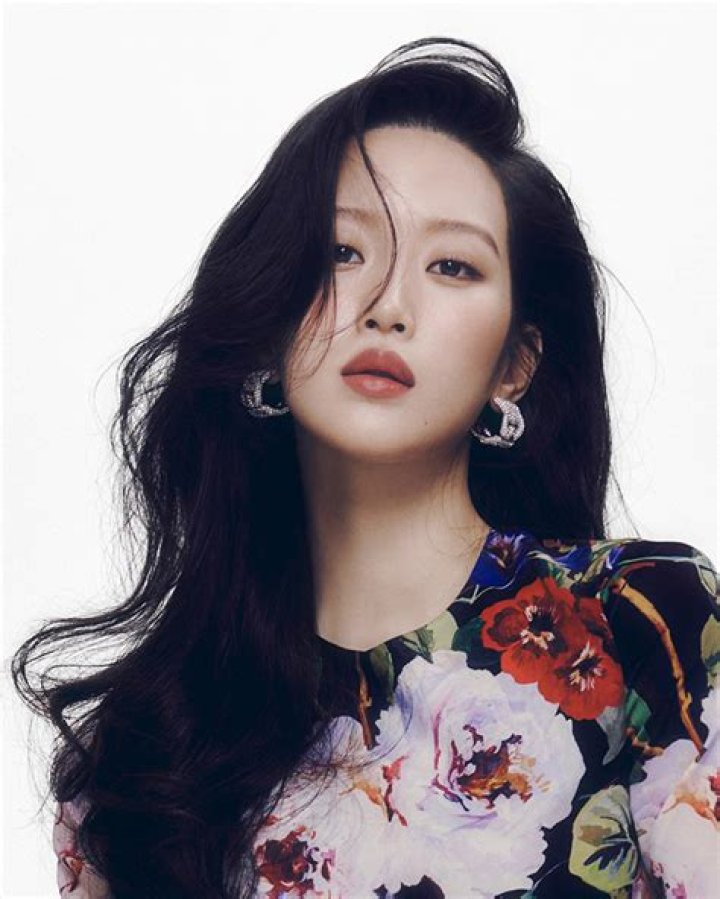 Mun Kayoung to Consider 'The Interest of Love' HanCinema
