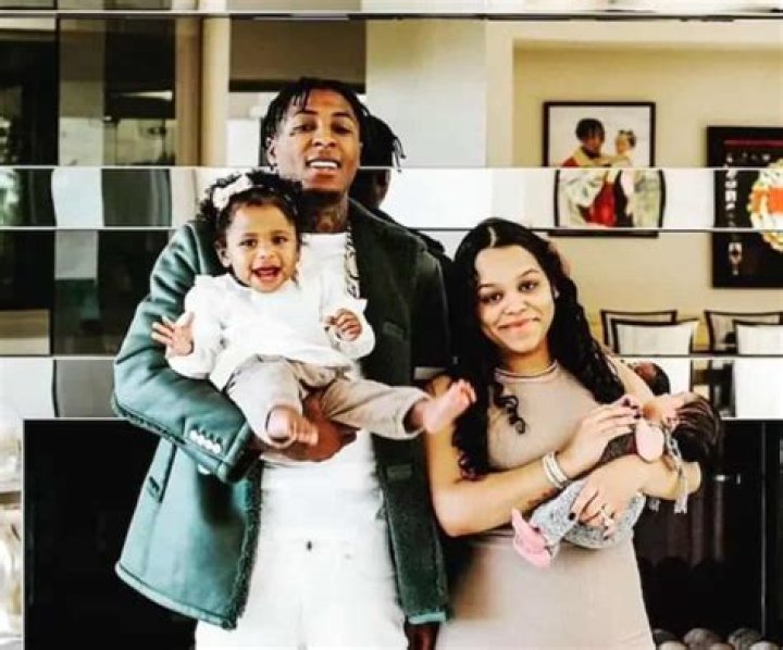 NBA YoungBoy family sons, baby moms, parents, siblings Familytron