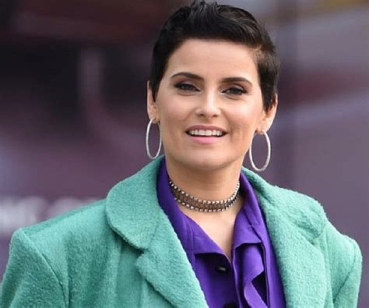 Nelly Furtado Biography Facts, Childhood, Family Life & Achievements