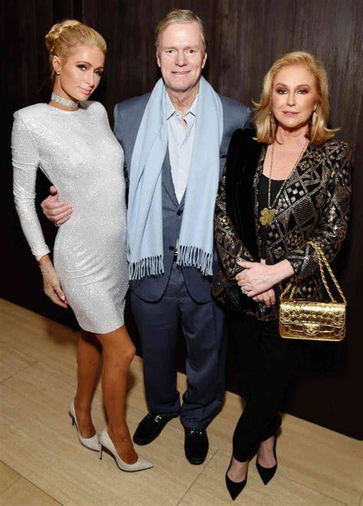 Paris Hilton Celebrates Parents 42nd Wedding Anniversary