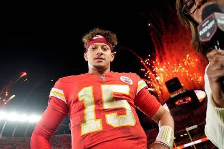 Patrick Mahomes' daughter stars in new commercial BTS