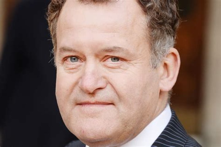 Paul Burrell confirms he's divorcing wife Maria after 32 years Couple