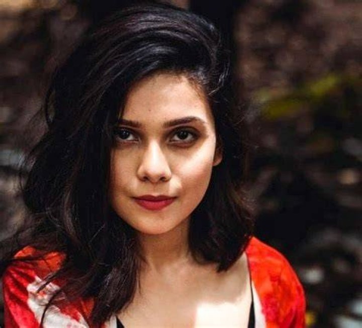 Rashmi Agdekar Wiki, Bio, Age, Movies, Husband, Family, Height, Images