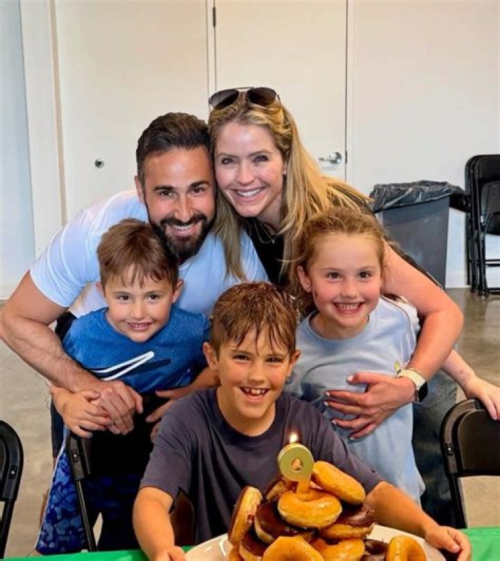 Sara Ramirez&rsquo;s Husband and Children Who Is The Actor Married To? Meet