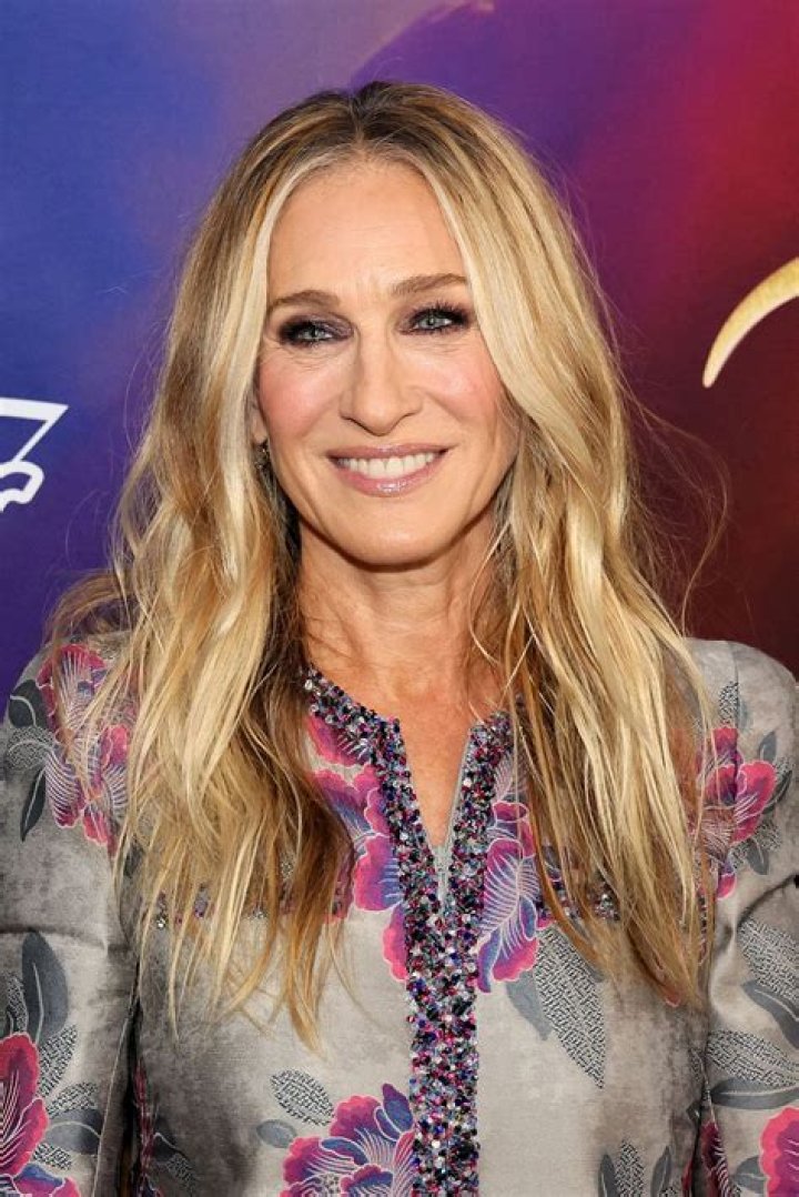 Sarah Jessica Parker's Size Height, Weight, Measurements & More