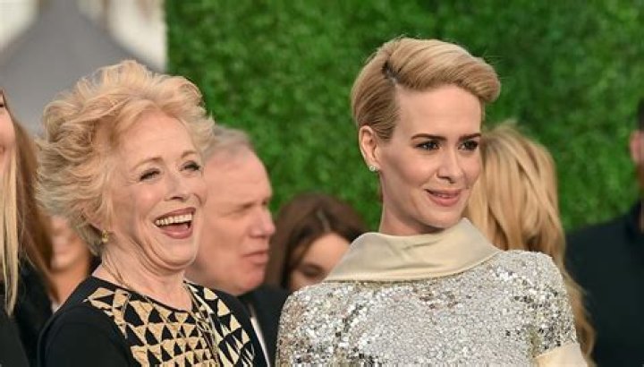 Sarah Paulson declara su amor a su novia, 32 a&ntilde;os mayor, en los Emmy