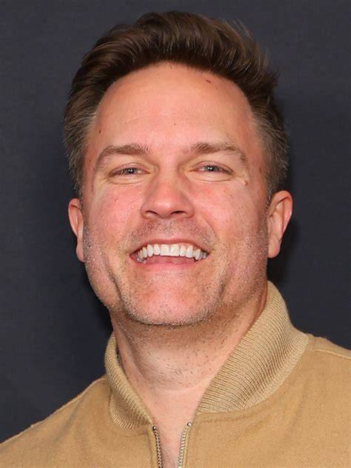 Scott Porter Is ''Astounded'' By His Wife After She Baby E
