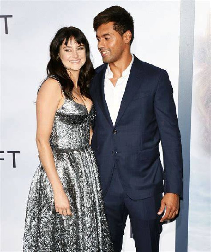 Shailene Woodley, Boyfriend Ben Volavola Make Red Carpet Debut Us Weekly