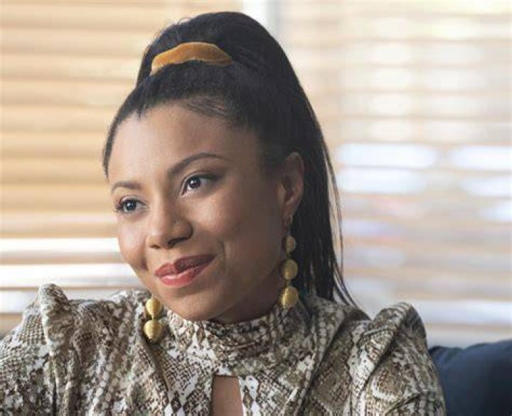 Shalita Grant Plays Sherry In You Season 3 5 Quick Facts