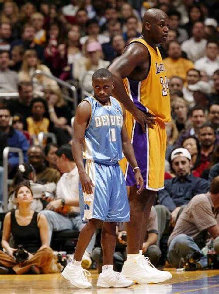 Shaquille Leonard height and weight Measurement in meters, feet, KG