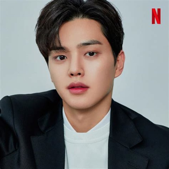 Song Kang Biography, Height & Life Story Super Stars Bio