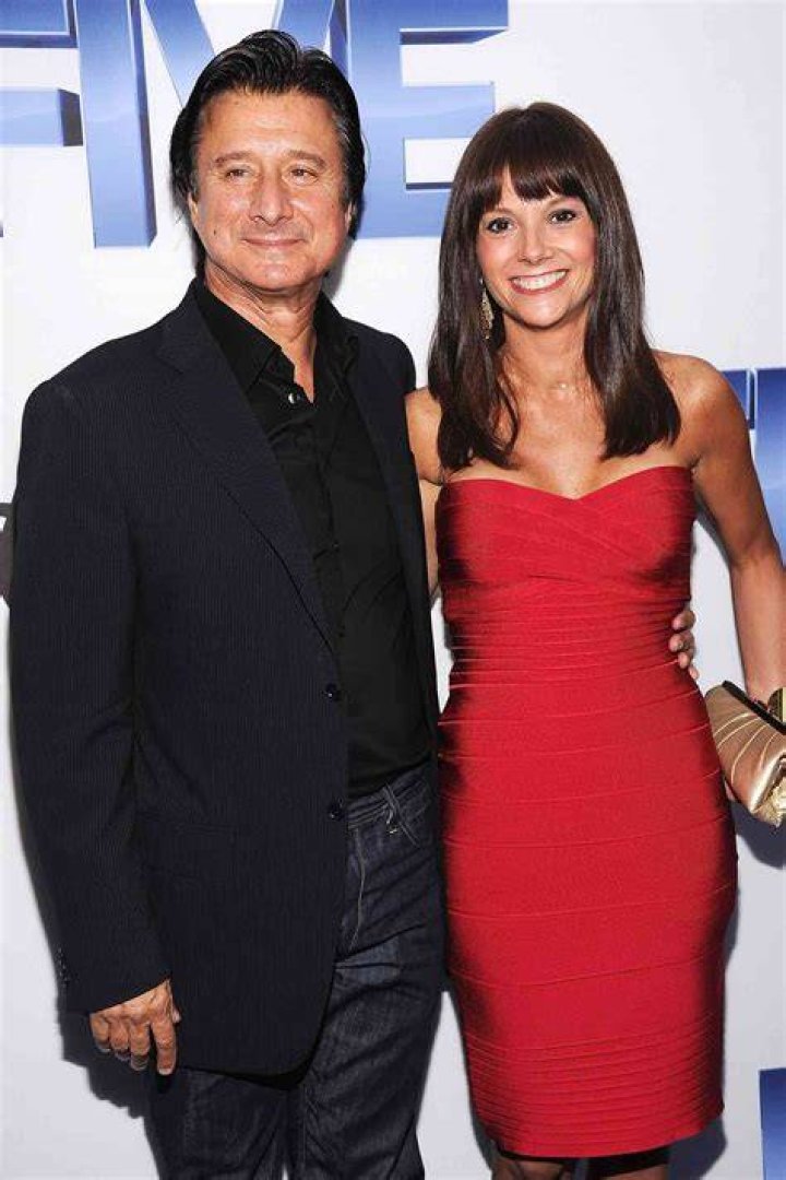 Steve Perry Wife