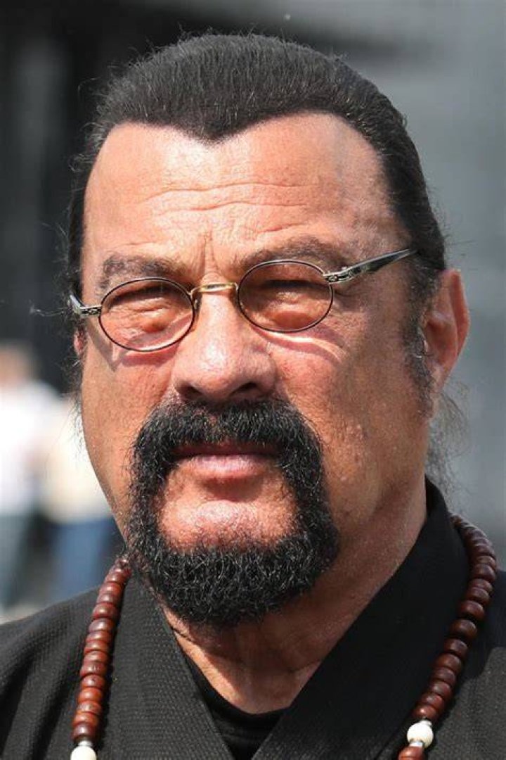 Steven Seagal n&atilde;o v&ecirc; JeanClaude Van Damme como um cara dur&atilde;o 'Posso