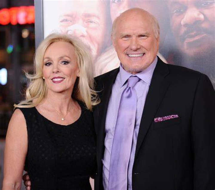 Terry Bradshaw, Wife Tammy Renew Their Vows in Hawaii