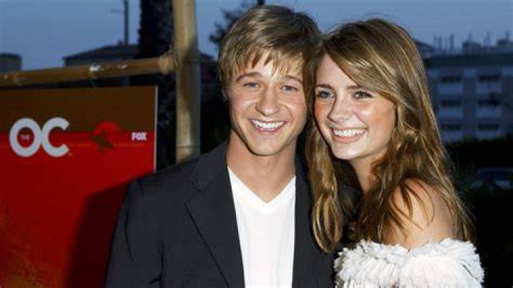 The Reason Mischa Barton Regrets Doing The O.C.