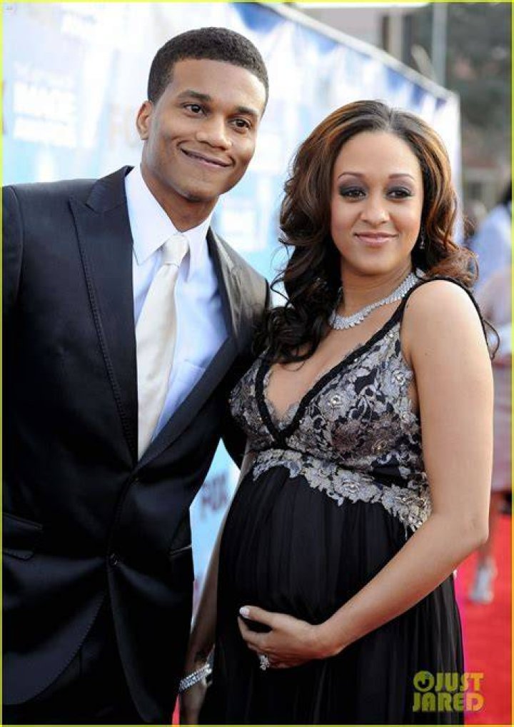 Tia Mowry Announces Divorce From Husband Of 14 Years TrendRadars