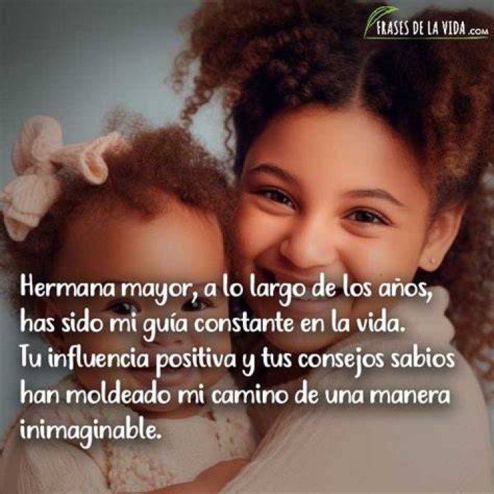 Ver&oacute;nica Giraldo, la hermana mayor de Karol G, sube de tono sus fotos