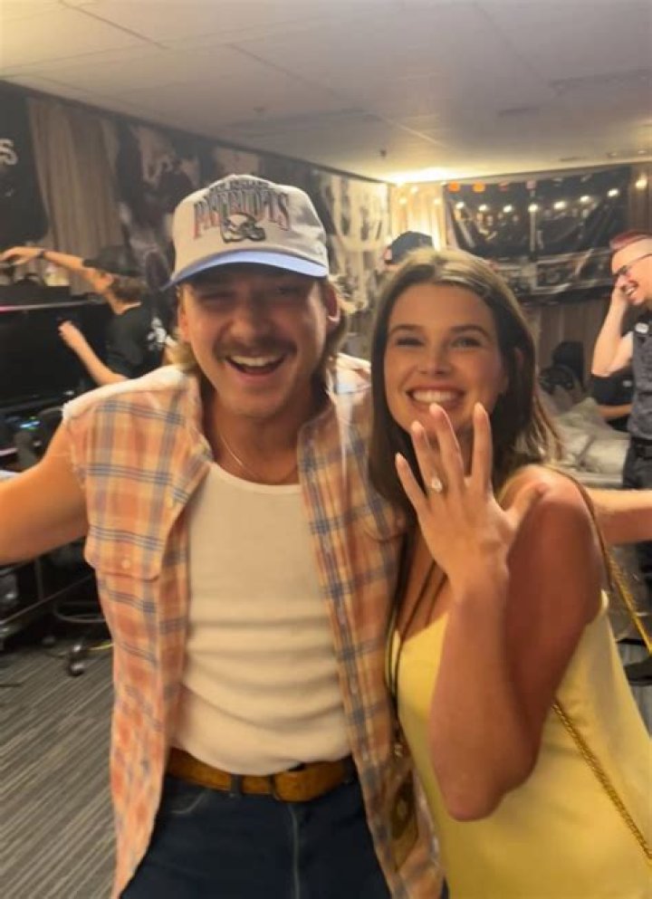 Wallen & Sister Ashlyne Share FullCircle Moment On New Song