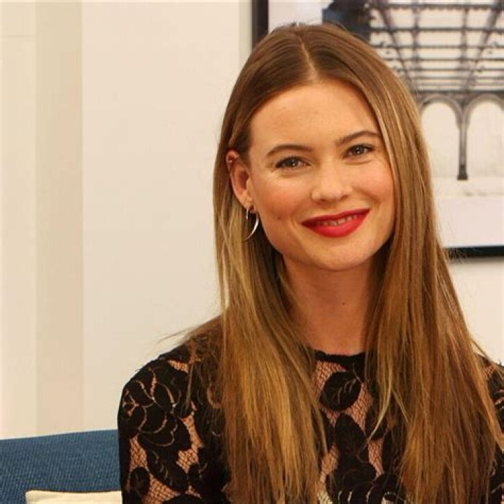 We&rsquo;re Obsessed With Behati Prinsloo&rsquo;s Steamy Instagram Maternity Photos