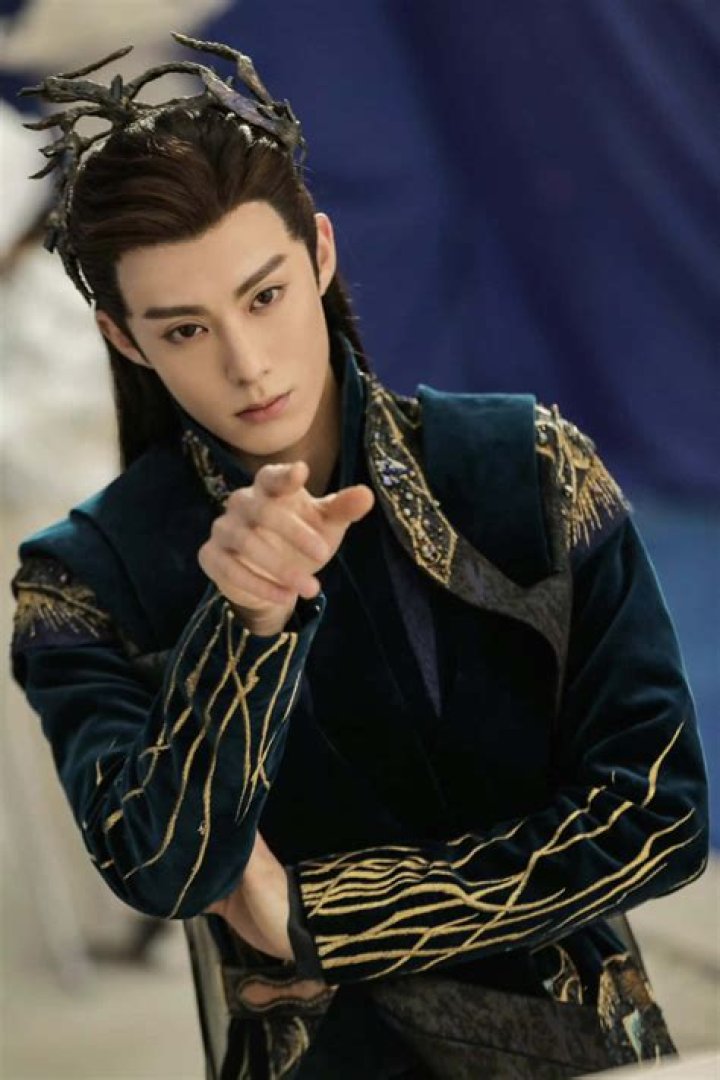Who is Dylan Wang's Wife? Is Dylan Wang Married? His Dating, Girlfriend