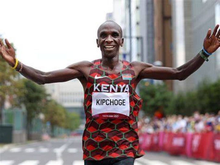 Who is Eliud Kipchoge's wife? Know everything about Grace Sugutt