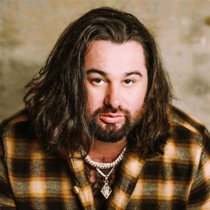 Who Is Koe Wetzel? 5 Things You Need to Know Kowaliga Country 97.5