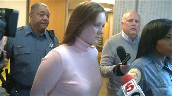 Woman Who Faked Cancer, Swindling 100K Worth of Donations, Is Sentenced