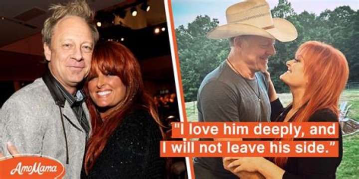 Wynonna Judd&rsquo;s Husband Lost His Leg Just Months after They Wed &mdash; They