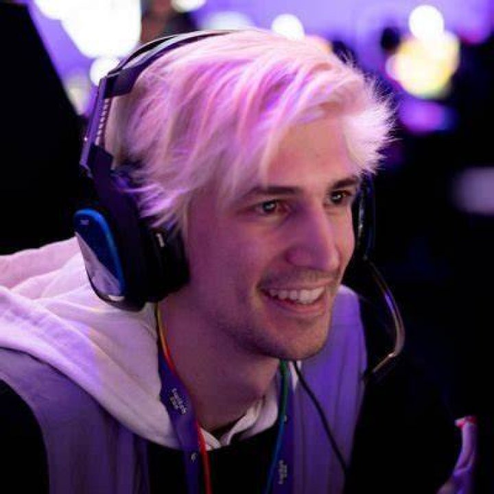 xQc Bio, Age, Height, Real Name, Family, Brother, Girlfriend, Twitch
