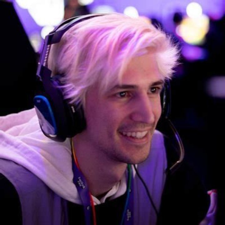 xQc Bio & Wiki Net Worth, Age, Height & Weight